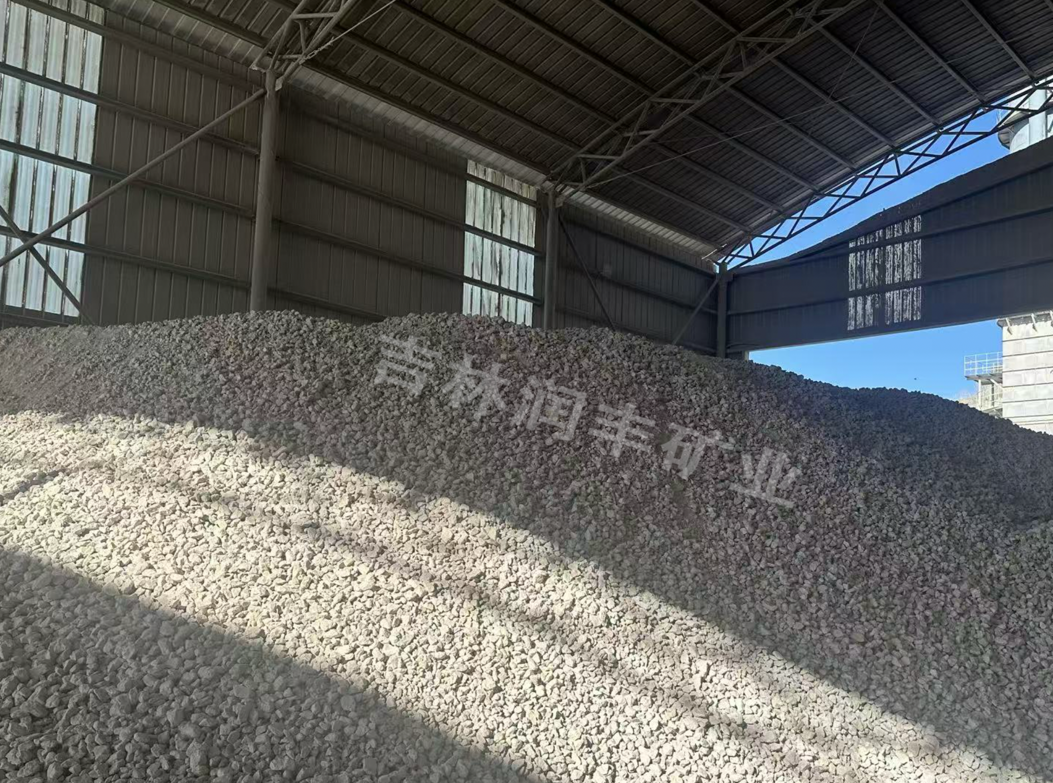 小石头堆2.png