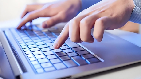 道路灰尘中氮磷营养盐的富集特征与城市面源污染贡献